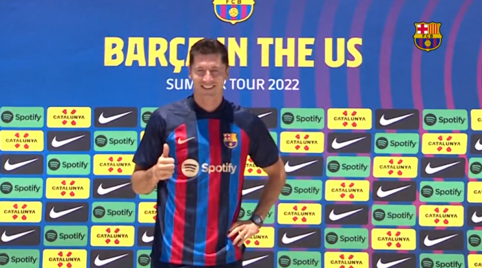 Robert Lewandowski już błyszczy w FC Barcelona. Gol, dwie asysty, słupek... (VIDEO)